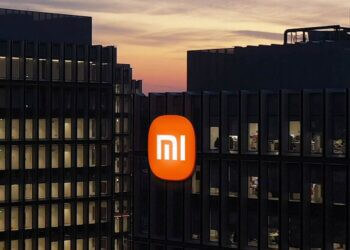 Tăng trưởng vượt bậc thời gian qua, liệu Xiaomi có lâm vào vết xe đổ của “người đồng hương” Huawei?